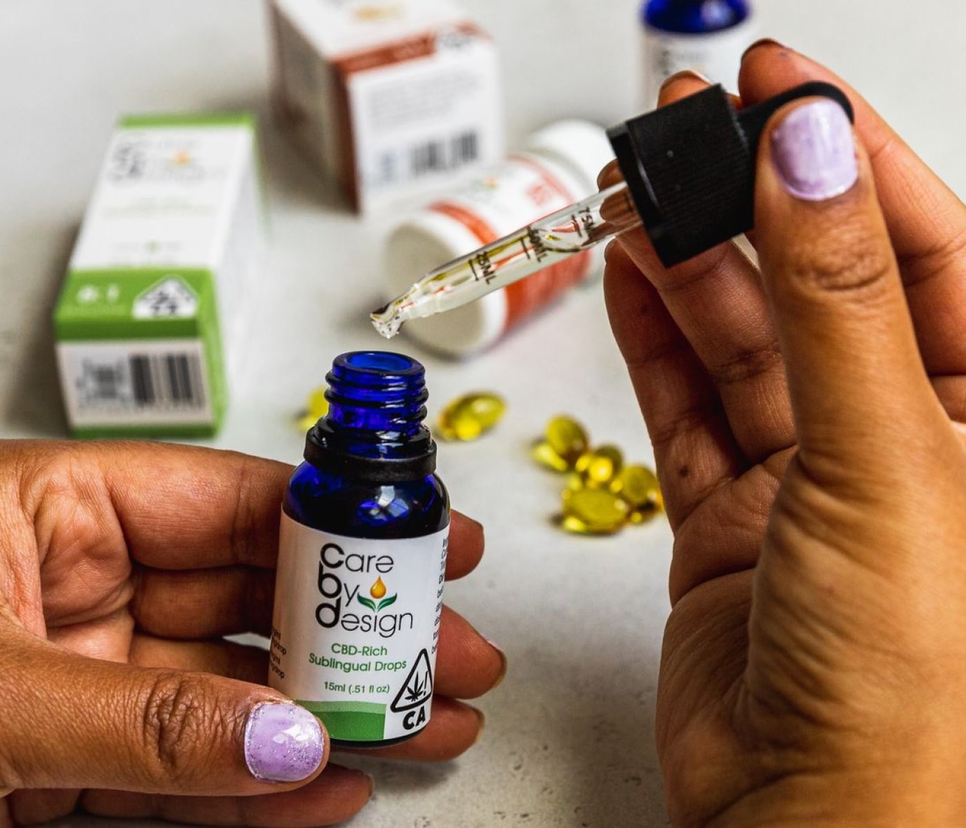 CBD gegen Gelenkschmerzen: Dosierung & Erfahrungen 1 CBD gegen Gelenkschmerzen: Dosierung & Erfahrungen